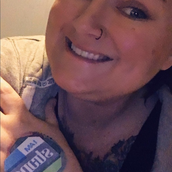 Meet your Posher, Kimmie - Picture 7 of 8